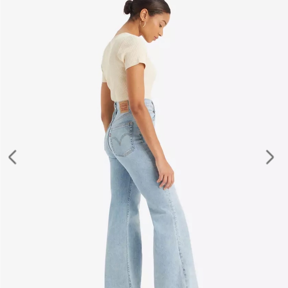Levi's Ribcage Bell high rise jeans